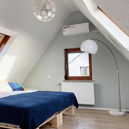 Gemuetliche 2 Zimmerwohnung Mit Tv Und Wlan Wendlingen am Neckar Exteriör bild