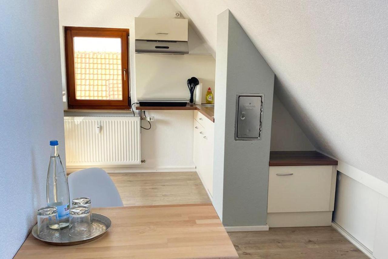 Gemuetliche 2 Zimmerwohnung Mit Tv Und Wlan Wendlingen am Neckar Exteriör bild